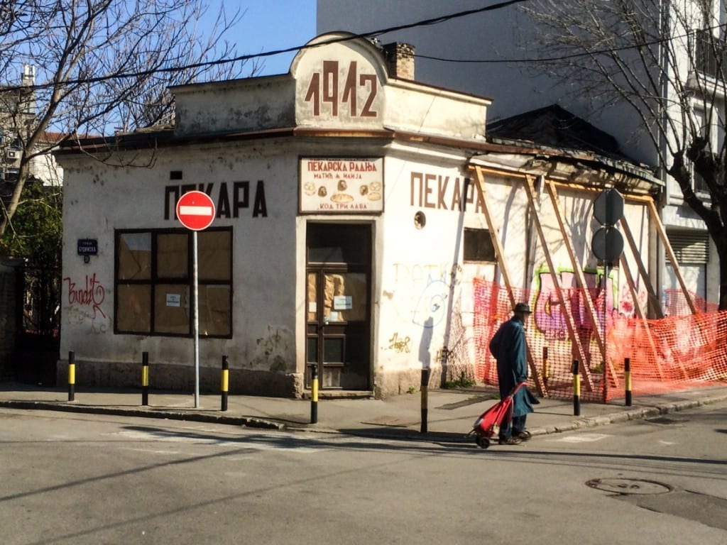 Serbowie nie wyobrażają sobie życia bez chleba. Piekarnie są tu co krok.