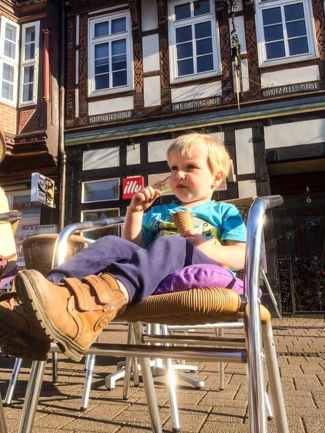 czas na "czarne ice cream" czyli lody czekoladowe w kawiarni w Celle.