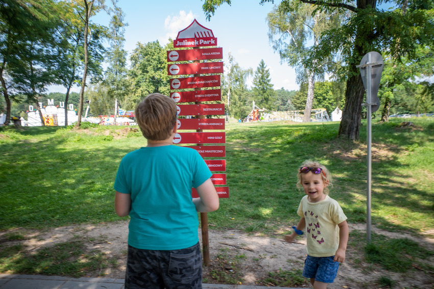 julinek park drogowskaz