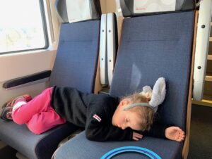 sztokholm skavsta dojazd pociągiem