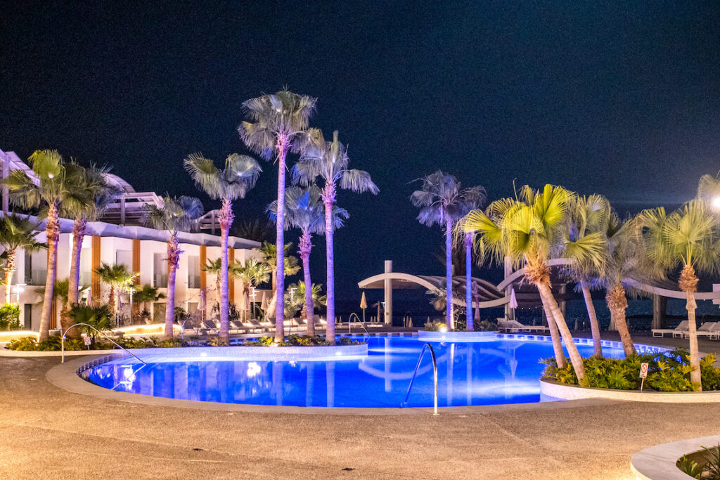radisson beach resort